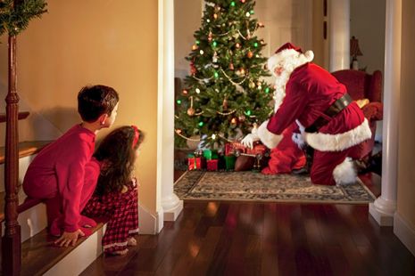 Приходит ли Дед Мороз к плохим детям и что делать, если ребенок просит дорогой подарок?